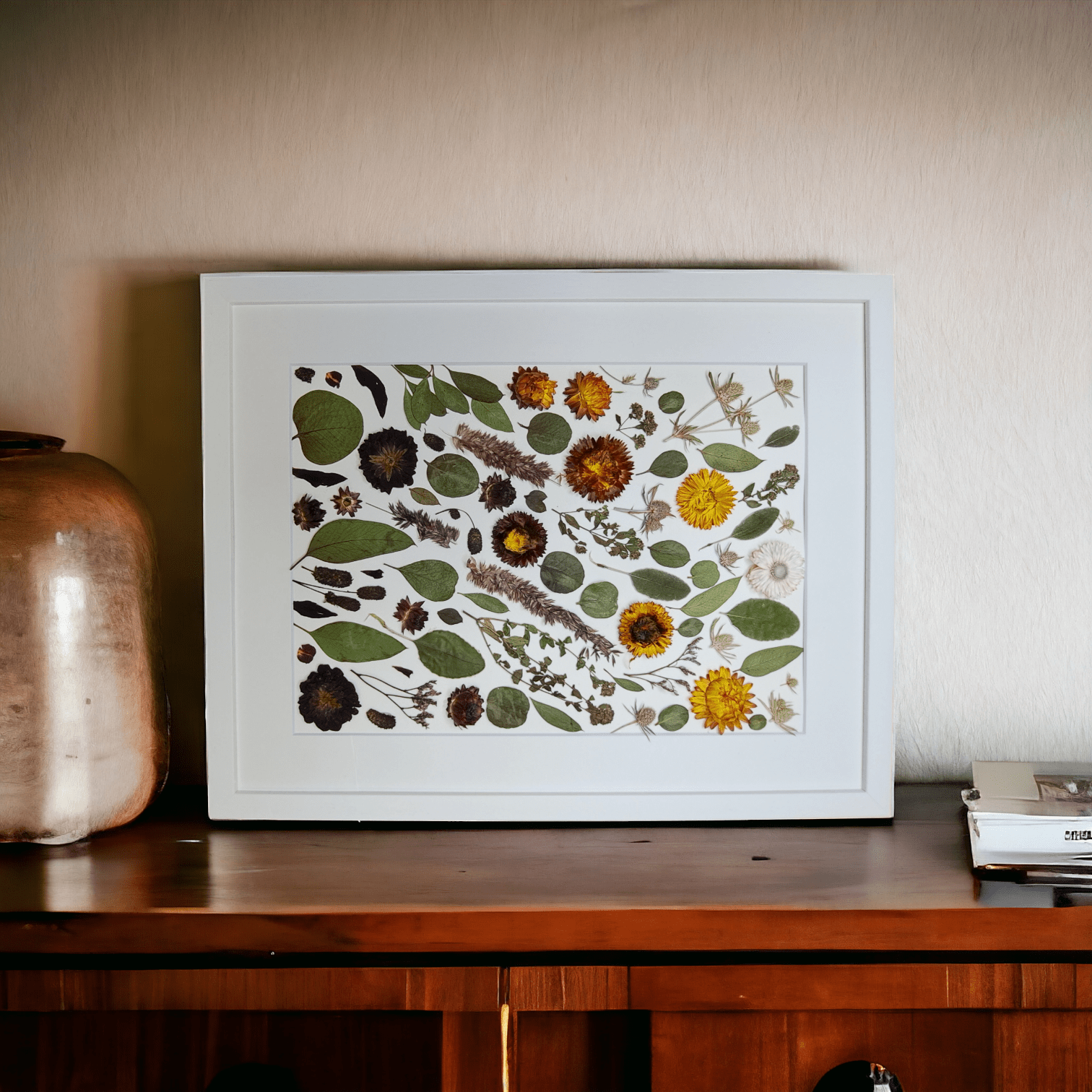 SIÓG Botanicals Abstract (spacing between flowers) / White Wooden Frame Pressed Flower Art on Canvas: 50cm x 40cm