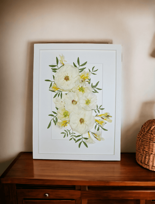 SIÓG Botanicals Pressed Flower Art on Canvas: 30cm x 40cm