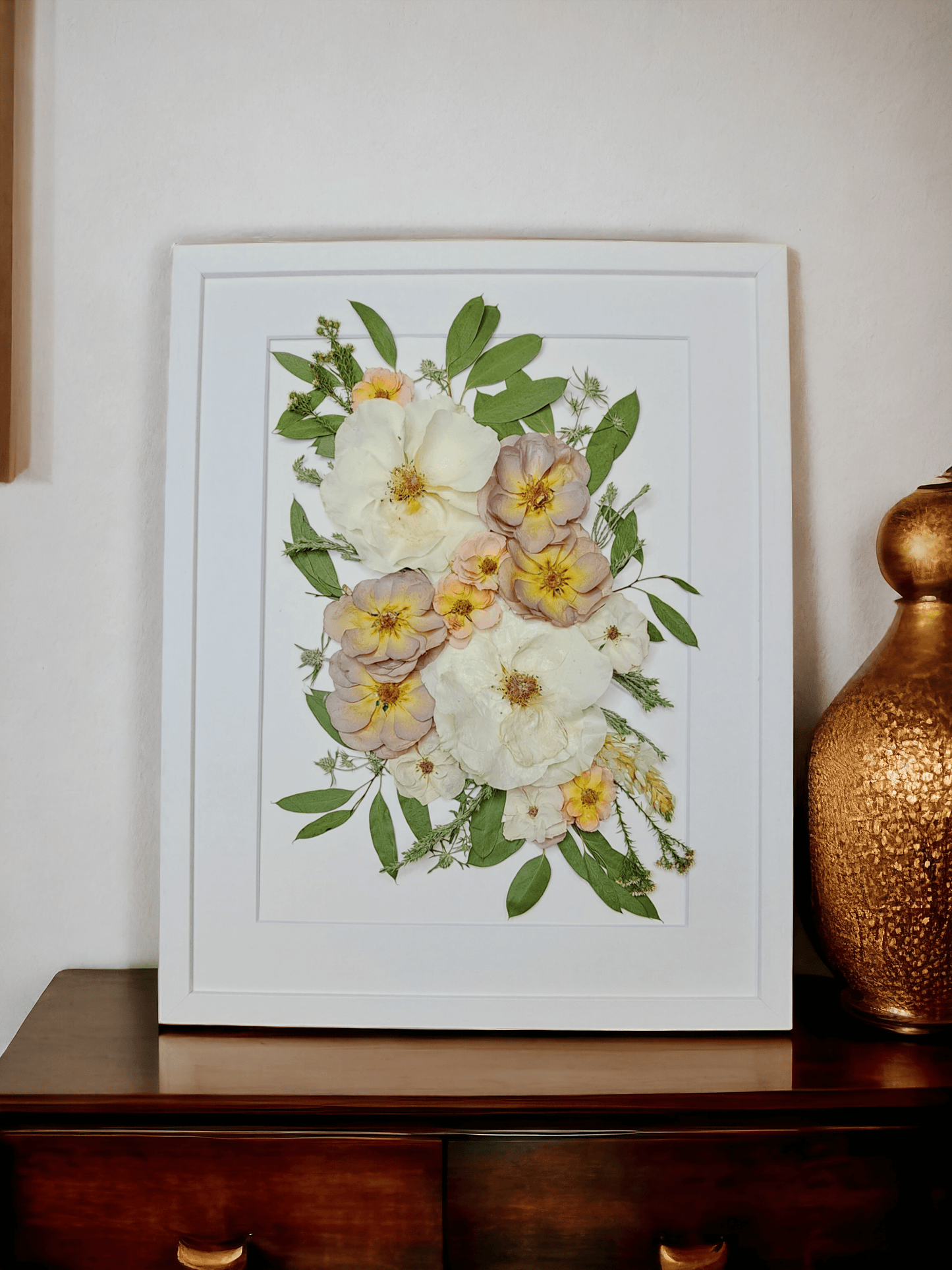 SIÓG Botanicals Pressed Flower Art on Canvas: 40cm x 50cm