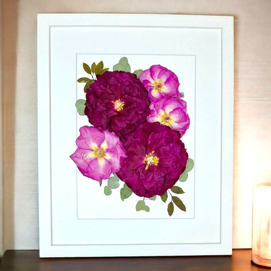 SIÓG Botanicals Solid Wood Painted White Pressed Floral Keepsake (12" x 16" / 30cm x 40cm)