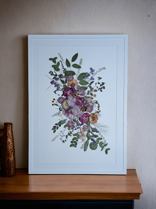 SIÓG Botanicals Traditional / White Wooden Frame Pressed Flower Art on Canvas: 60cm x 90cm