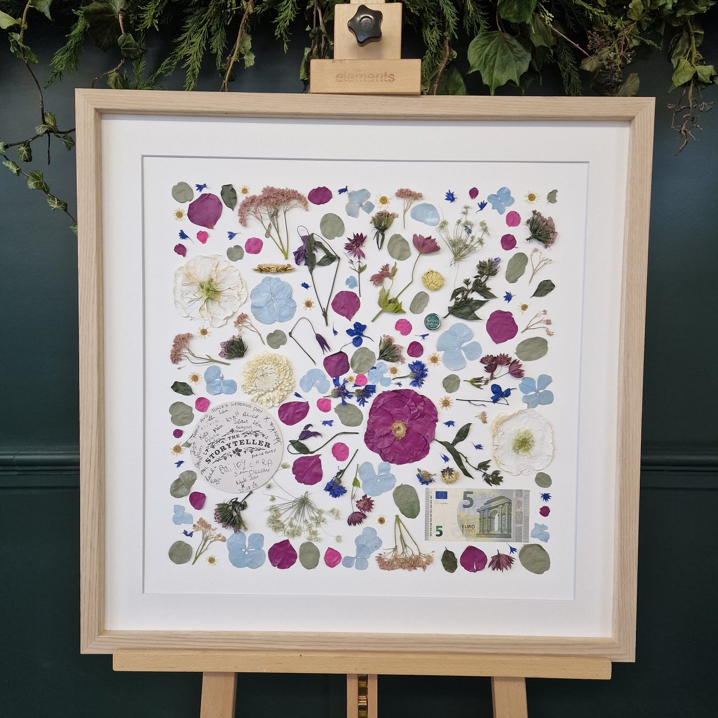 SIÓG Botanicals Oak Frame/ Ivory €690 (€440 after deposit) Eternal Elegance Pressed (24" x 24" / 60cm x 60cm)