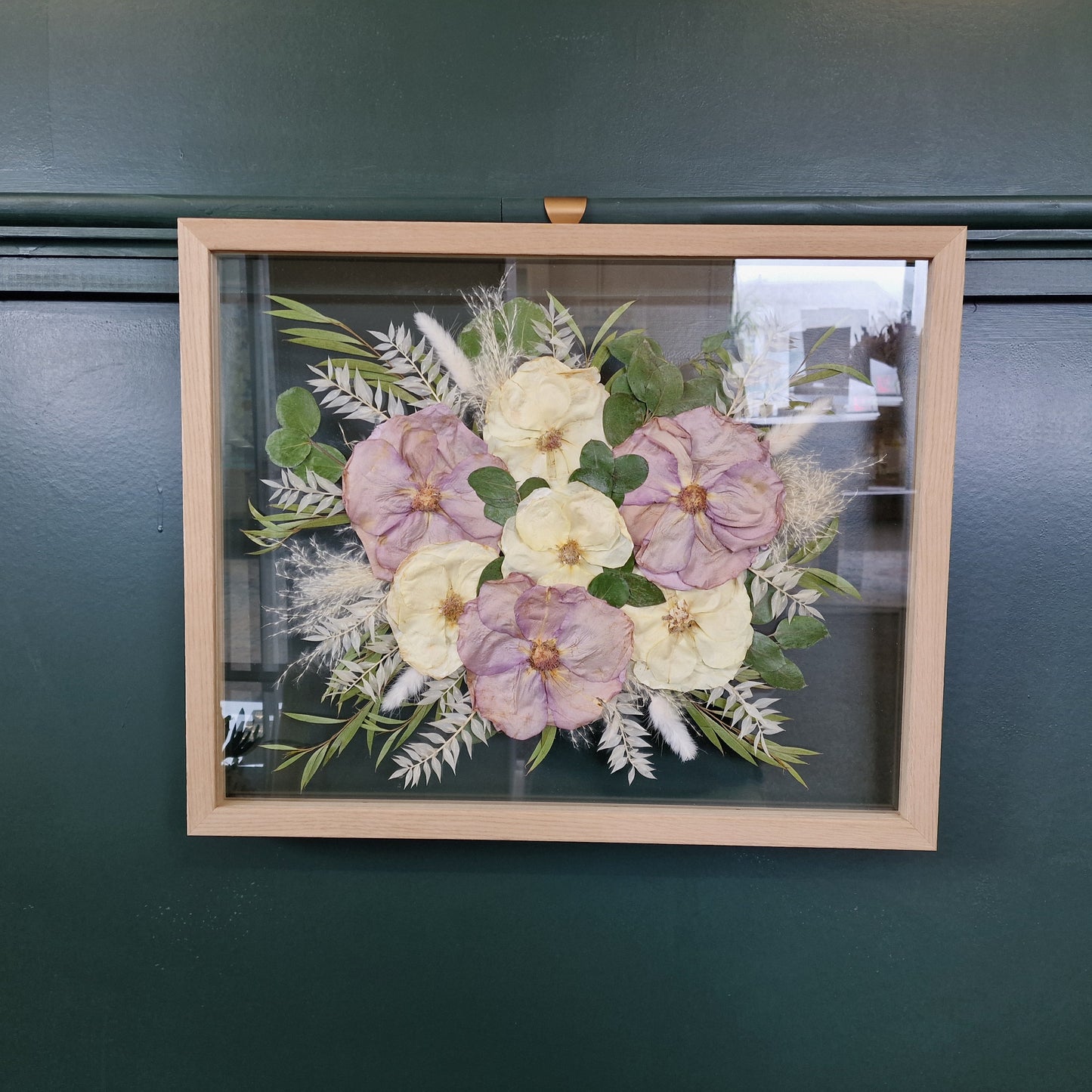 SIÓG Botanicals Pressed Between Glass (16"x 20" / 40cm x 50cm)