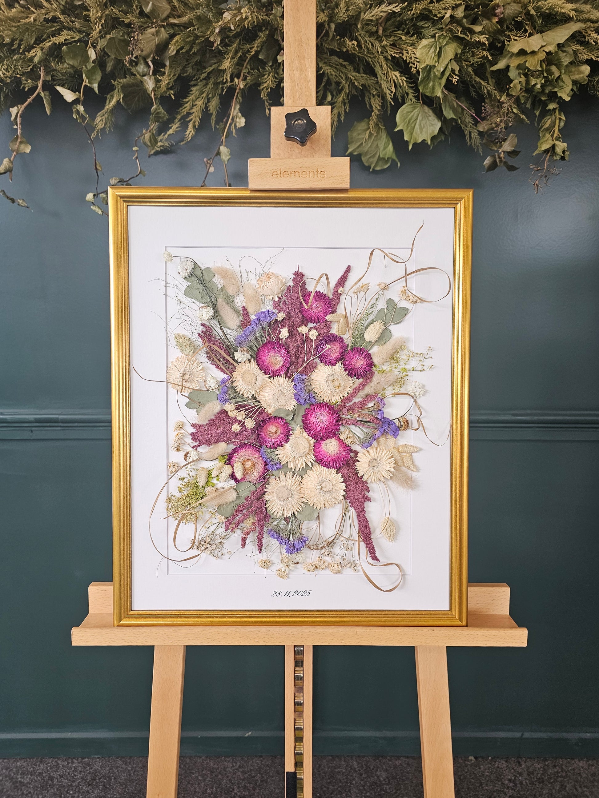 SIÓG Botanicals Signature Pressed Wedding Bouquet (16"x20" / 40cm x 50cm)