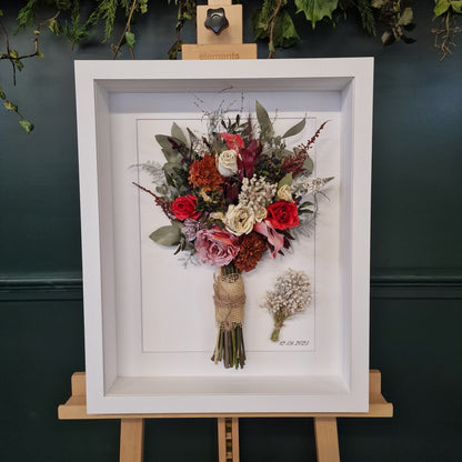 SIÓG Botanicals Signature Wedding Bouquet Preservation in 3D Shadow Box (16"x 21" / 40cm x 50cm)