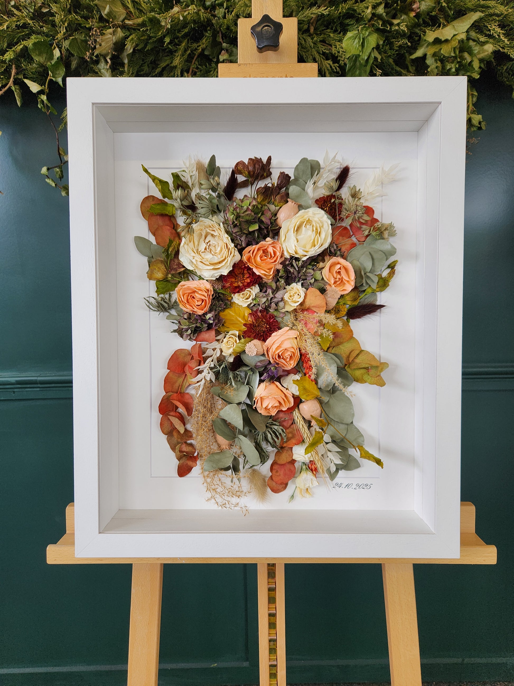 SIÓG Botanicals Signature Wedding Bouquet Preservation in 3D Shadow Box (16"x 21" / 40cm x 50cm)