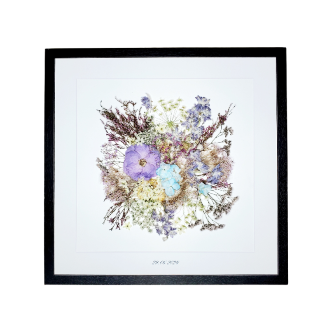 SIÓG Botanicals Solid Wood Black/ Ivory Canvas Archive Edition: The Mid-Square (50cm x 50cm)